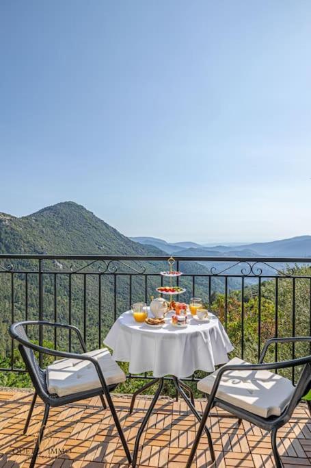 Havre De Paix Et Vue Exceptionnelle Proche Monaco Villa Peille Exterior photo